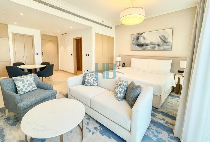 987355 - Property Image 2