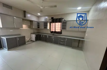 Kitchen image for: Apartment - 3 Bedrooms - 3 Bathrooms for rent in Sanad - Central Governorate, Image 1