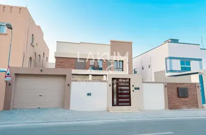 فيلا - 4 غرف نوم - 5 حمامات للبيع في سند - المحافظة الوسطى