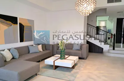 فيلا - 3 غرف نوم - 4 حمامات للايجار في مدينة المرسى - أمواج - المحرق