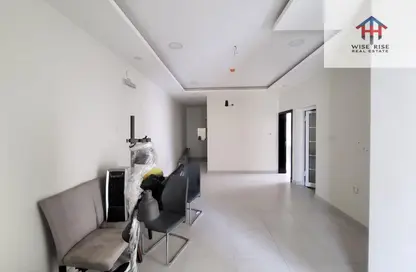 شقة - 2 غرف نوم - 2 حمامات للايجار في عراد - المحرق