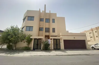 Villa - 5 Bedrooms - 6 Bathrooms for sale in Zinj - Manama - Capital Governorate