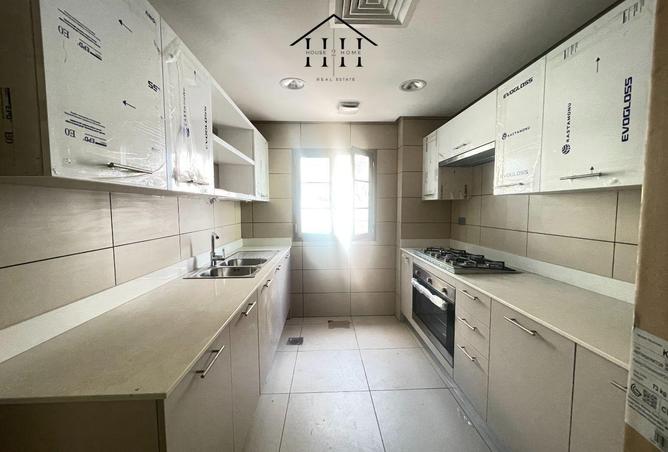 976328 - Property Image 2