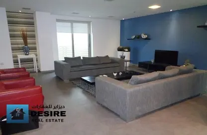 Apartment - 2 Bedrooms - 3 Bathrooms for rent in Al Juffair - Capital Governorate