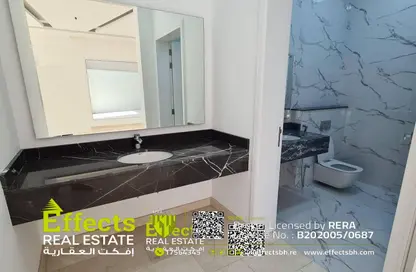 Villa - 5 Bedrooms - 6 Bathrooms for sale in Bu Quwah - Northern Governorate