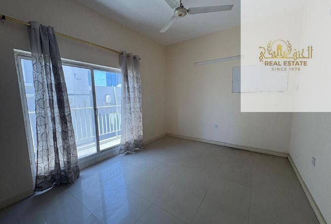 946295 - Property Image 2