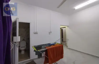 Apartment - Studio - 1 Bathroom for rent in Gudaibiya - Manama - Capital Governorate