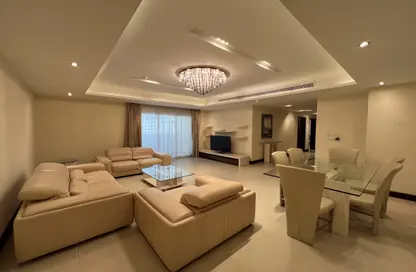Apartment - 2 Bedrooms - 2 Bathrooms for rent in Al Juffair - Capital Governorate
