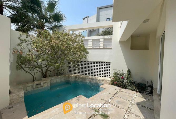 945786 - Property Image 2