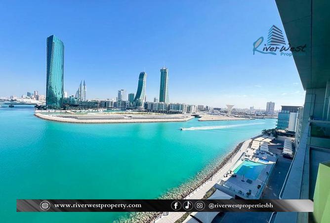 Penthouse - 3 Bedrooms - 4 Bathrooms for rent in Reef Island - Capital Governorate