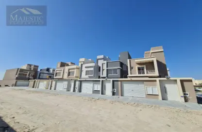Villa - 3 Bedrooms - 4 Bathrooms for sale in Dumistan - Northern Governorate