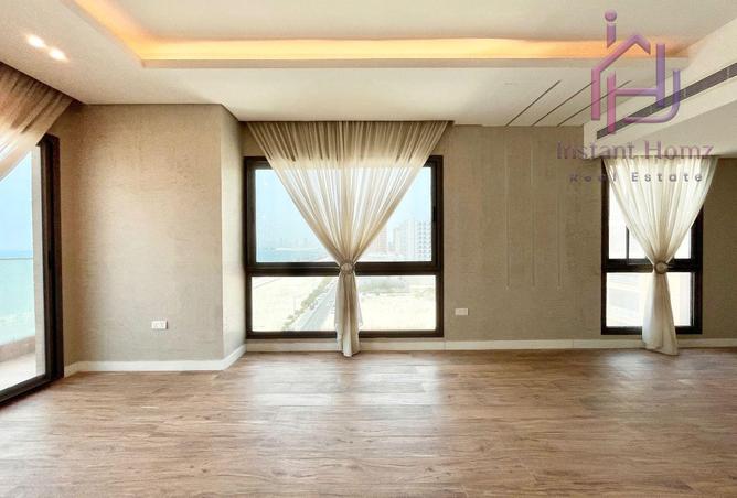 987797 - Property Image 2