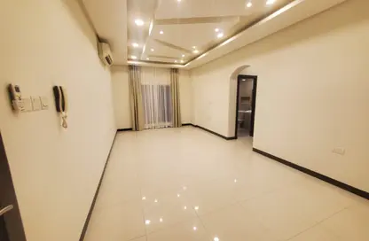 Apartment - 2 Bedrooms - 2 Bathrooms for rent in Hidd - Muharraq Governorate