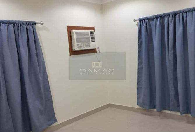 963214 - Property Image 2