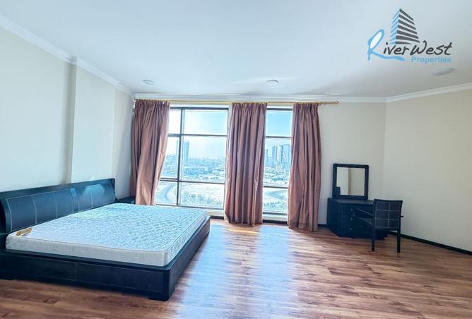 988149 - Property Image 2