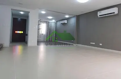 Villa - 5 Bedrooms - 5 Bathrooms for rent in Diyar Al Muharraq - Muharraq Governorate