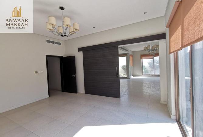 974881 - Property Image 3