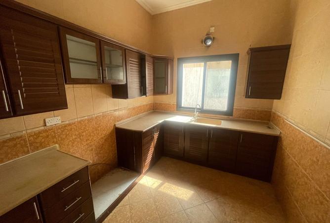 966172 - Property Image 3