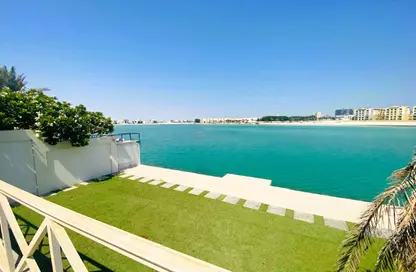 Villa - 5 Bedrooms - 5 Bathrooms for rent in Hanging Garden - Dilmunia Island - Muharraq Governorate