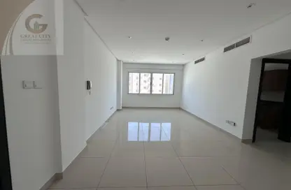 شقة - 2 غرف نوم - 3 حمامات للايجار في الحد - المحرق