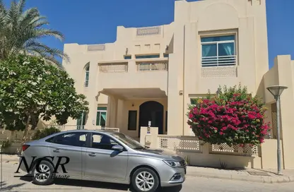 فيلا - 4 غرف نوم - 5 حمامات للايجار في الهملة - المحافظة الشمالية