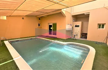 Villa - 4 Bedrooms - 5 Bathrooms for rent in Hidd - Muharraq Governorate