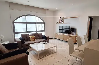 Apartment - 2 Bedrooms - 2 Bathrooms for rent in Segaya - Manama - Capital Governorate