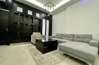 Apartment - 1 Bedroom - 1 Bathroom for rent in Al Juffair - Capital Governorate