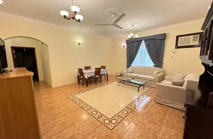 Apartment - 2 Bedrooms - 2 Bathrooms for rent in Al Juffair - Capital Governorate