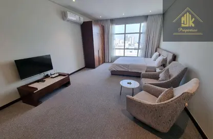 Apartment - Studio - 1 Bathroom for rent in Mahooz - Manama - Capital Governorate
