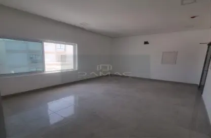 Apartment - 3 Bedrooms - 2 Bathrooms for rent in Tubli - Central Governorate