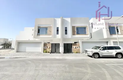 Villa - 3 Bedrooms - 5 Bathrooms for sale in Tubli - Central Governorate