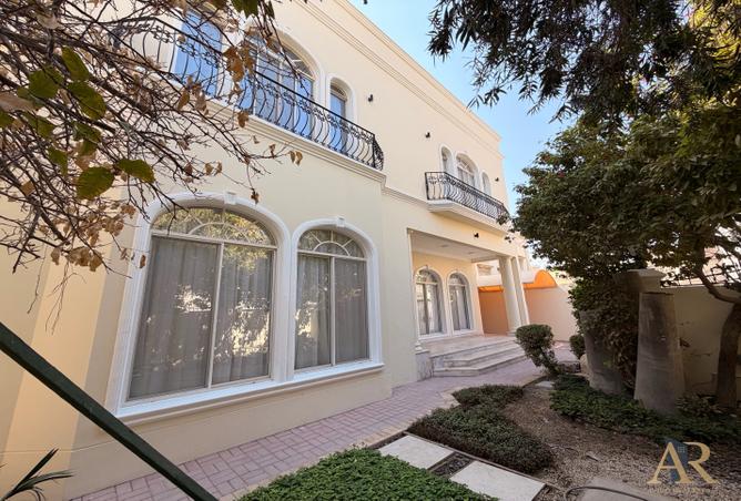 962888 - Property Image 2