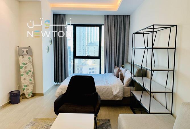 989438 - Property Image 2