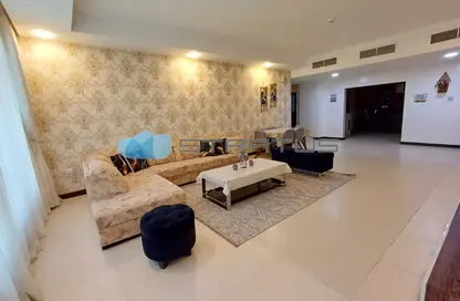 Apartment - 2 Bedrooms - 2 Bathrooms for rent in Al Juffair - Capital Governorate
