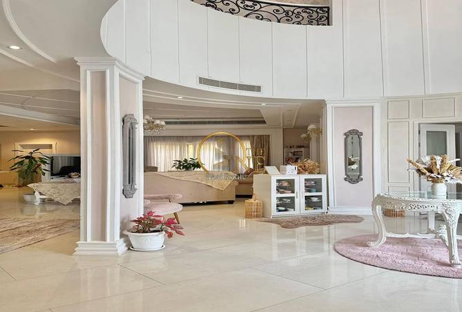 981524 - Property Image 3