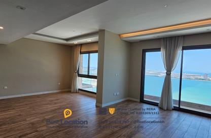 Apartment - 3 Bedrooms - 4 Bathrooms for rent in Hidd - Muharraq Governorate