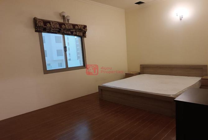 860533 - Property Image 2