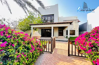 Villa - 6 Bedrooms - 7+ Bathrooms for rent in Saar - Northern Governorate