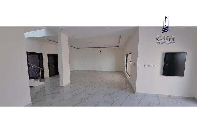 860206 - Property Image 2