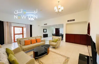 Apartment - 2 Bedrooms - 3 Bathrooms for rent in Al Juffair - Capital Governorate