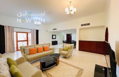 Apartment - 2 Bedrooms - 3 Bathrooms for rent in Al Juffair - Capital Governorate