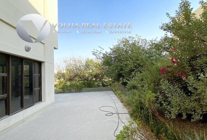 869333 - Property Image 2