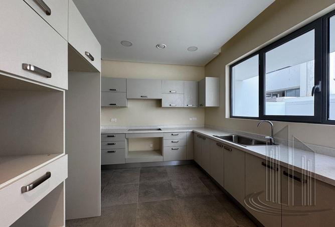 985180 - Property Image 2