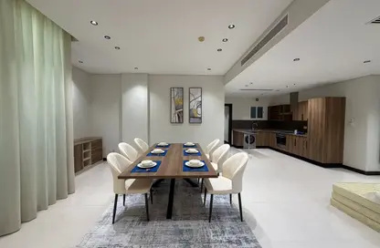 Apartment - 5 Bedrooms - 5 Bathrooms for rent in Seef - Capital Governorate