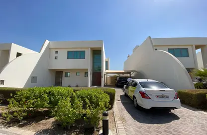 Villa - 3 Bedrooms - 4 Bathrooms for rent in Durrat Al Bahrain - Southern Governorate