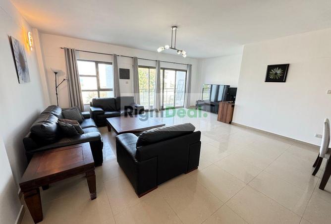 987240 - Property Image 3