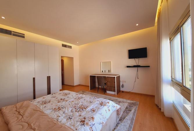 957858 - Property Image 3