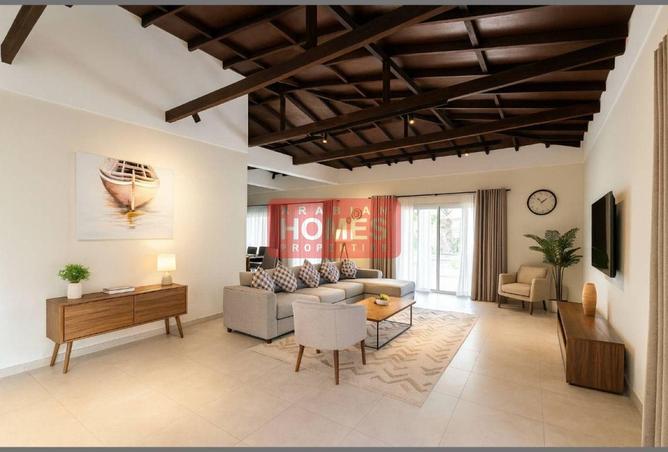 990094 - Property Image 2