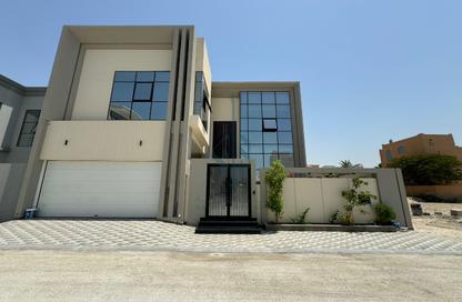 Villa - 6 Bedrooms - 7+ Bathrooms for sale in Maqabah - Northern Governorate